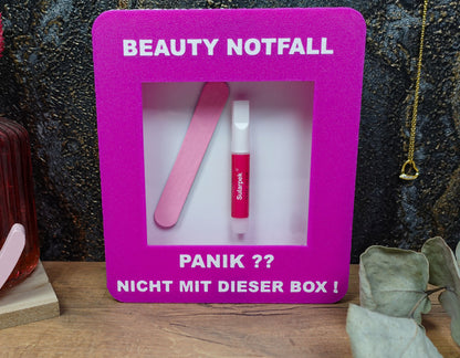 Beauty-Notfallbox – Feile und Kleber für den perfekten Look