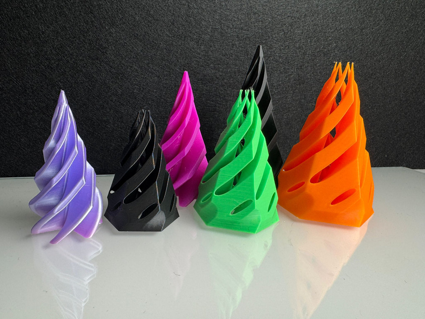 Fidget Pyramide M Höhe 9cm