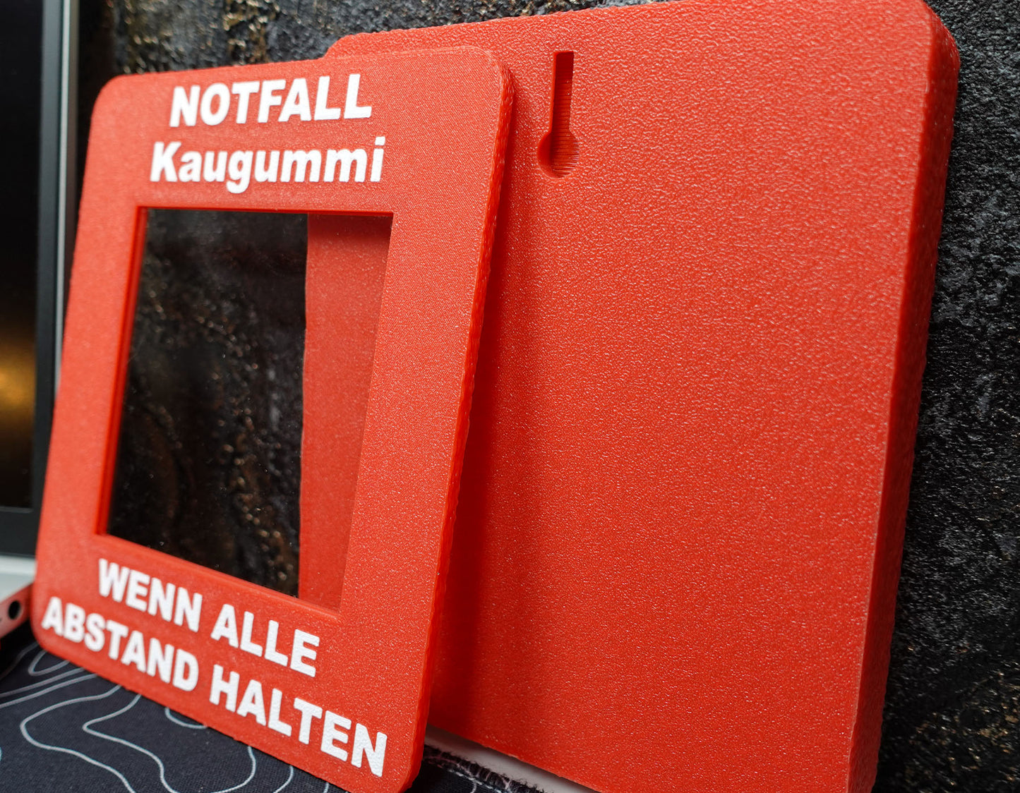 Notfall-Kaugummi – Wenn alle Abstand halten